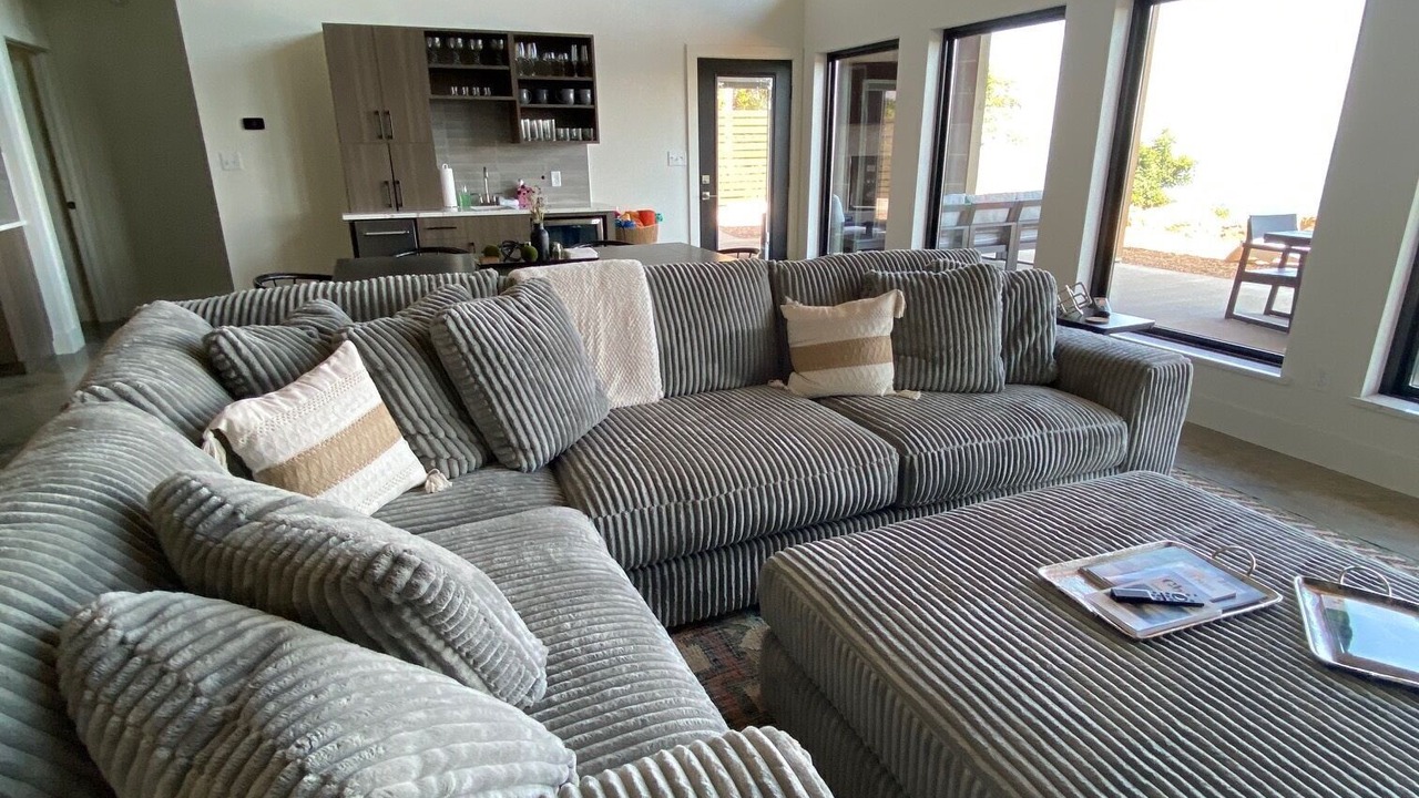 Photo of Livingroom in Jasper