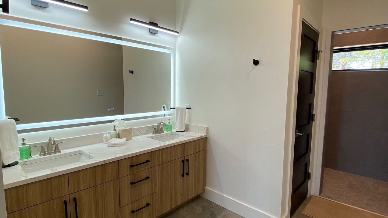 Photo of Bathroom in Jasper