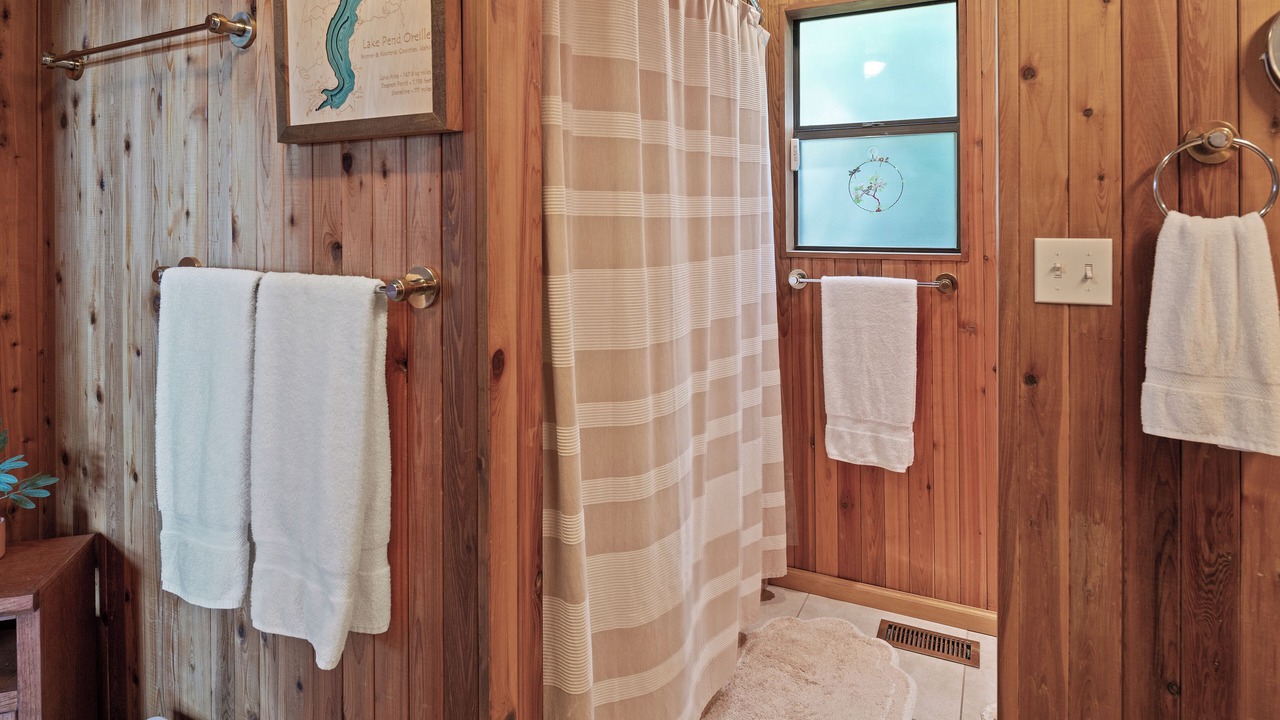 Photo of Bathroom in Sandpoint