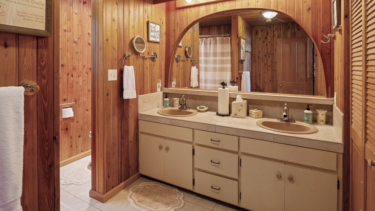 Photo of Bathroom in Sandpoint