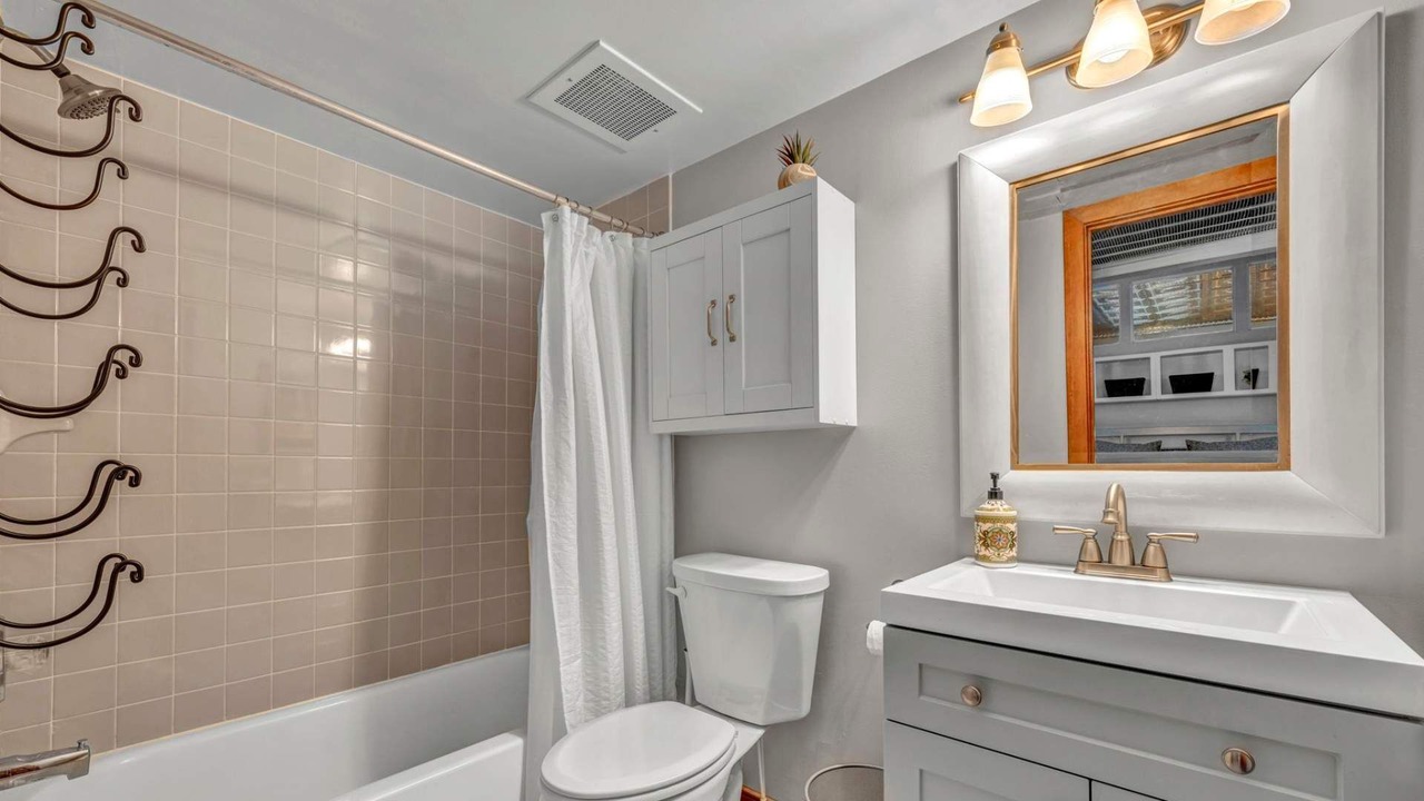 Photo of Bathroom in Downtown Cleveland