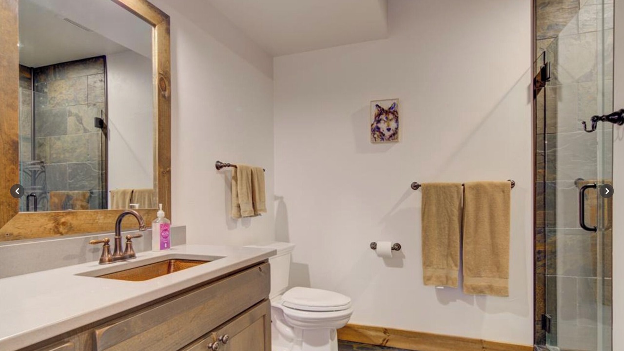 Photo of Bathroom in Ennis