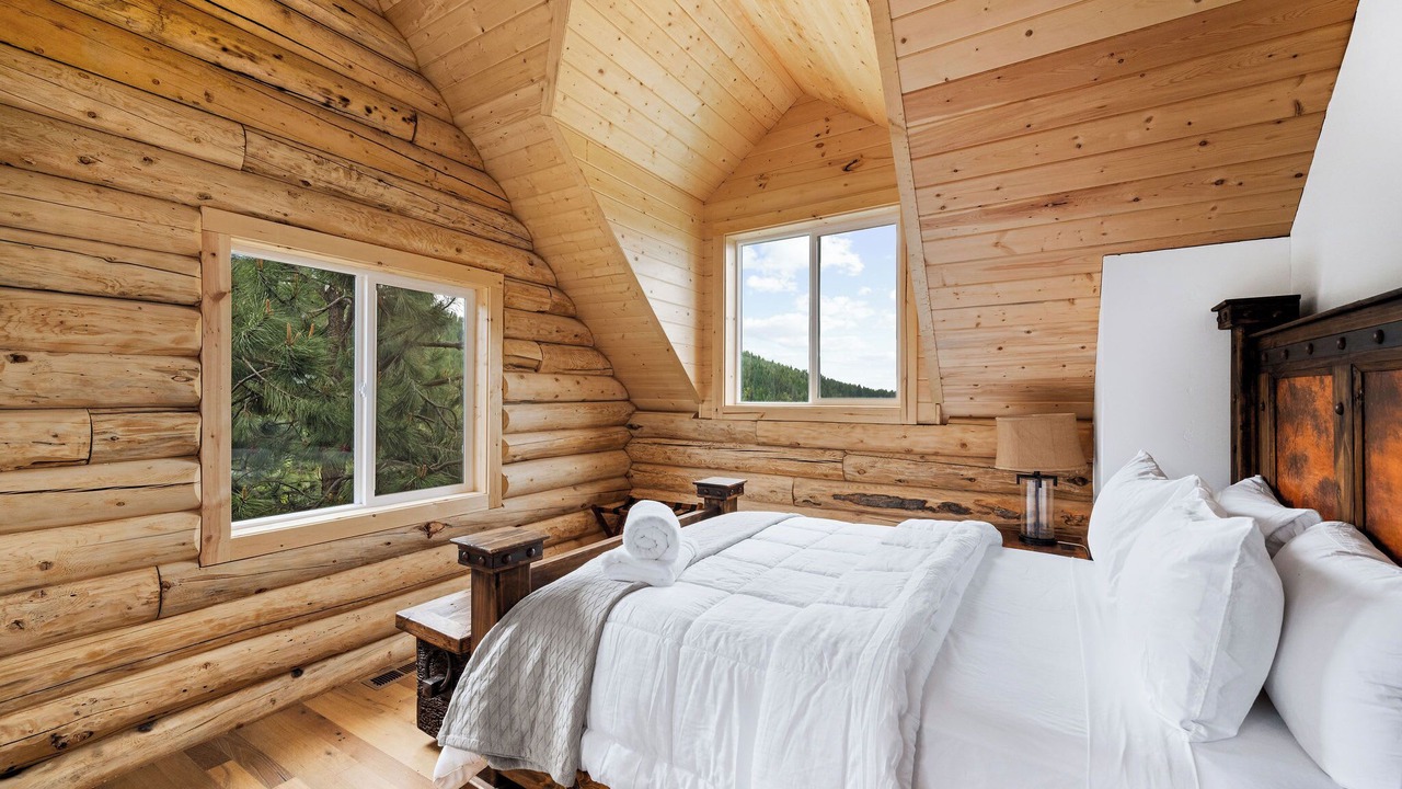 Photo of Bedroom in Harrison