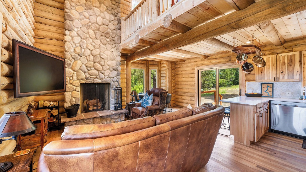 Photo of Livingroom in Harrison