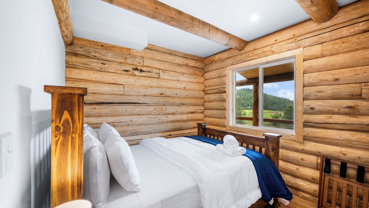 Photo of Bedroom in Harrison