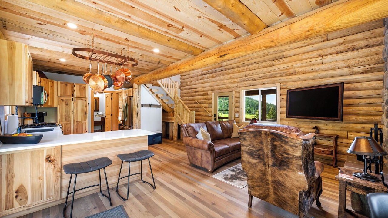 Photo of Livingroom in Harrison