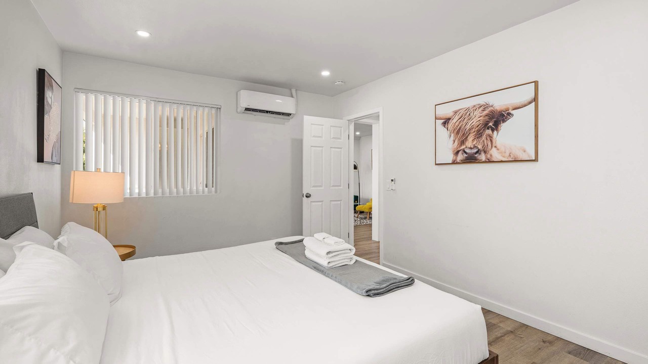 Photo of Bedroom in Altadena