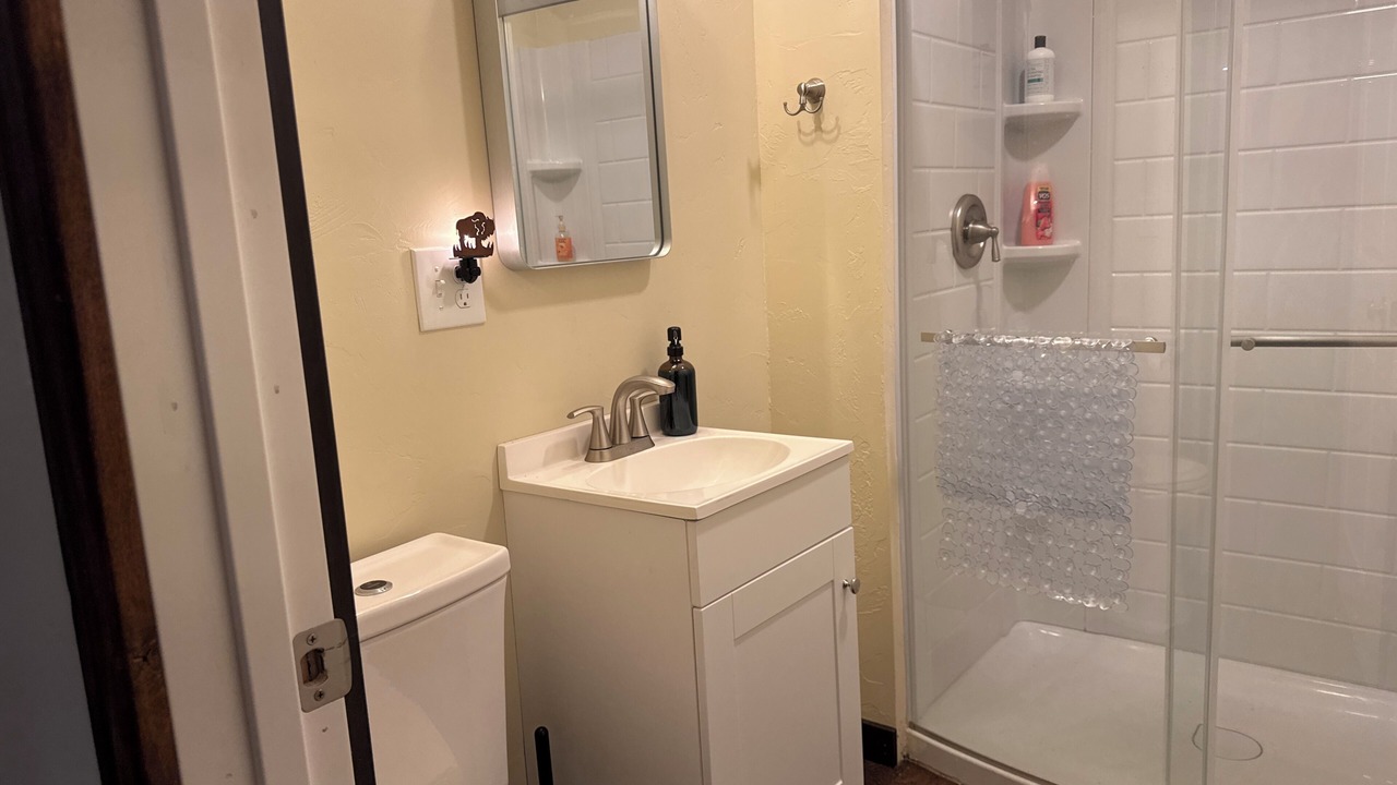 Photo of Bathroom in Emigrant