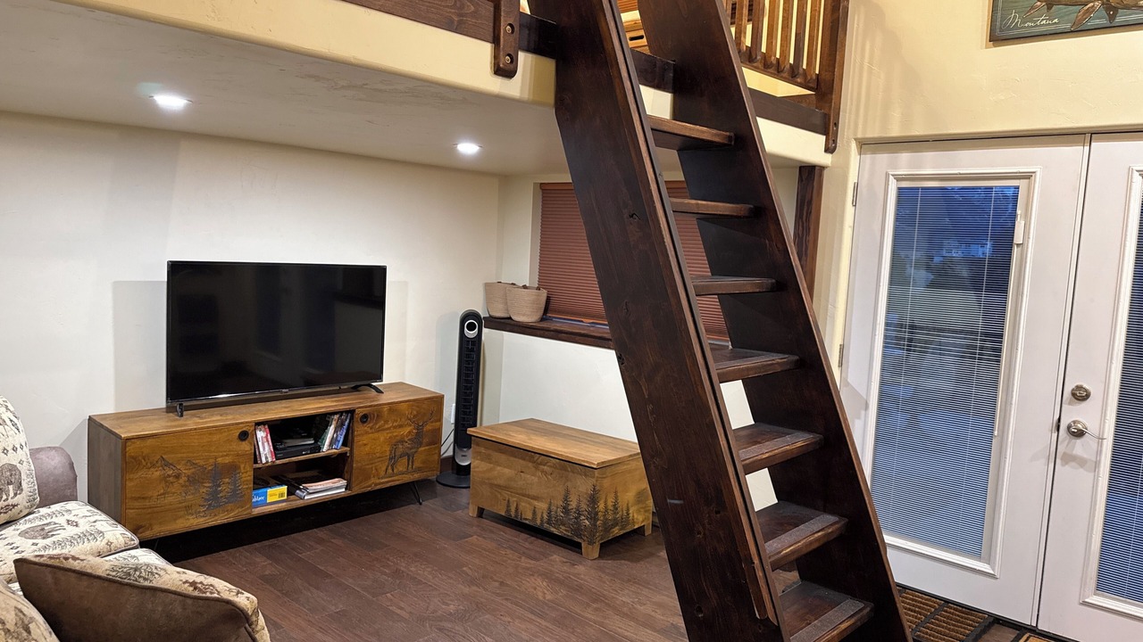 Photo of Livingroom in Emigrant
