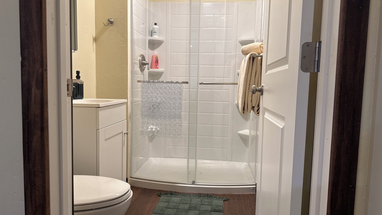 Photo of Bathroom in Emigrant