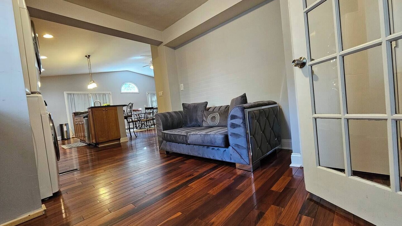 Photo of Livingroom in College Park