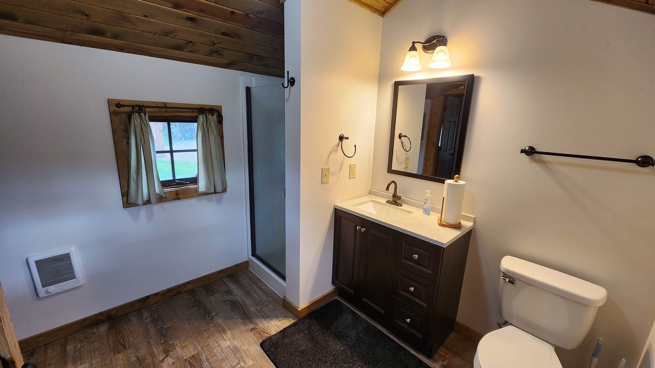 Photo of Bathroom in Alder