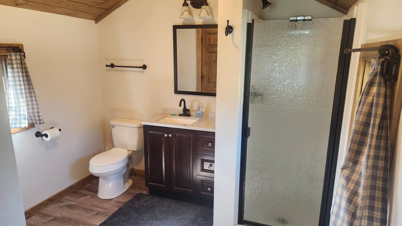 Photo of Bathroom in Alder