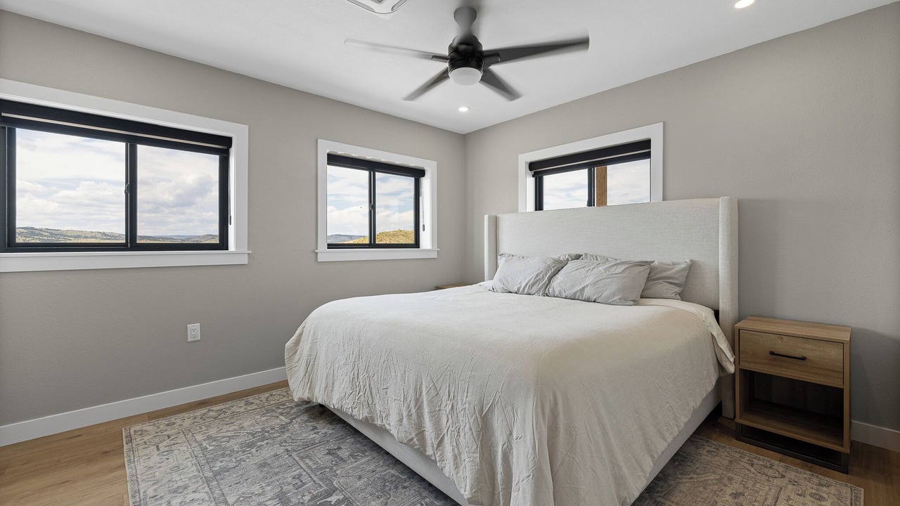 Photo of Bedroom in Hot Springs