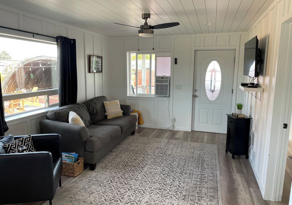 Photo of Livingroom in Bancroft