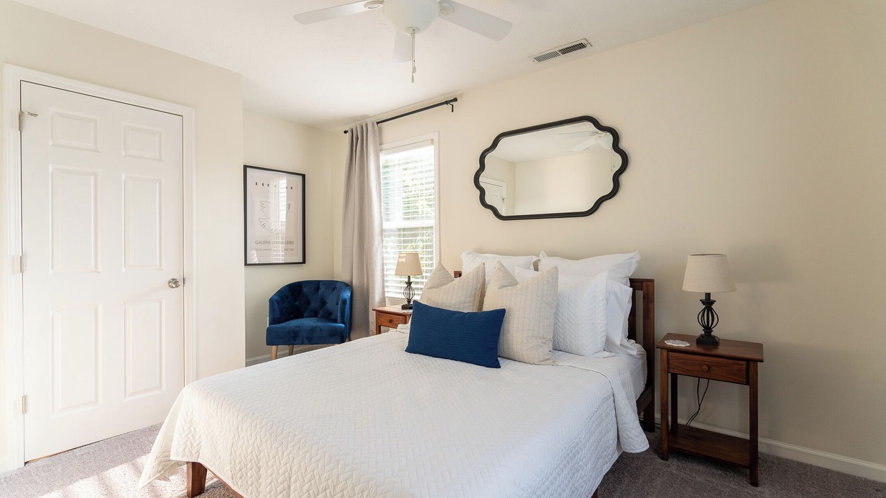 Photo of Bedroom in Babe Denny