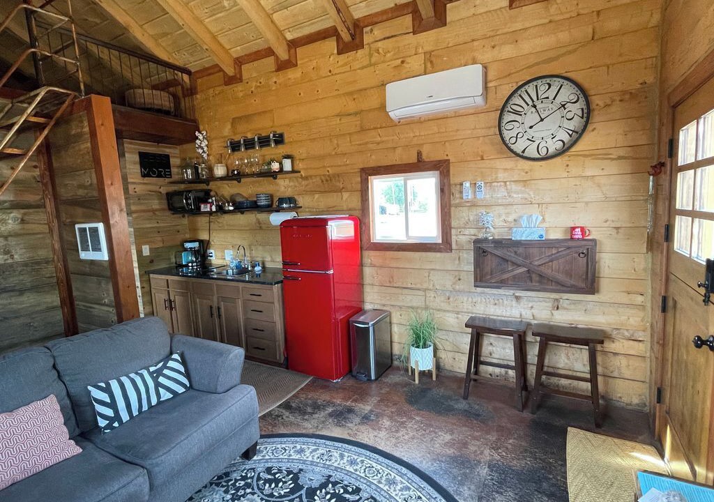 Photo of Livingroom in Bancroft