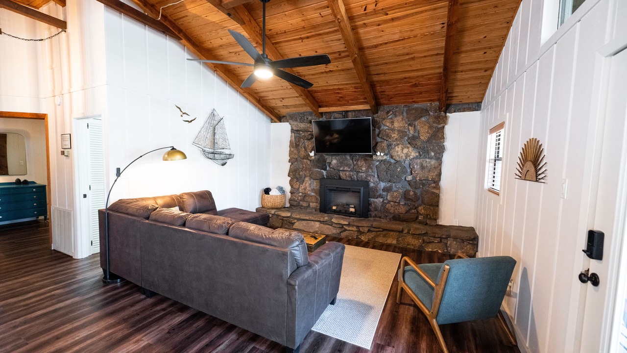 Photo of Livingroom in Higden
