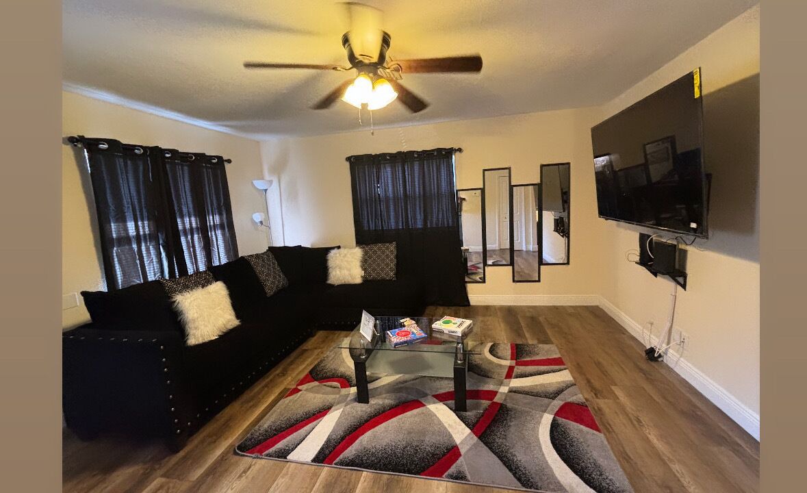 Photo of Livingroom in Titusville