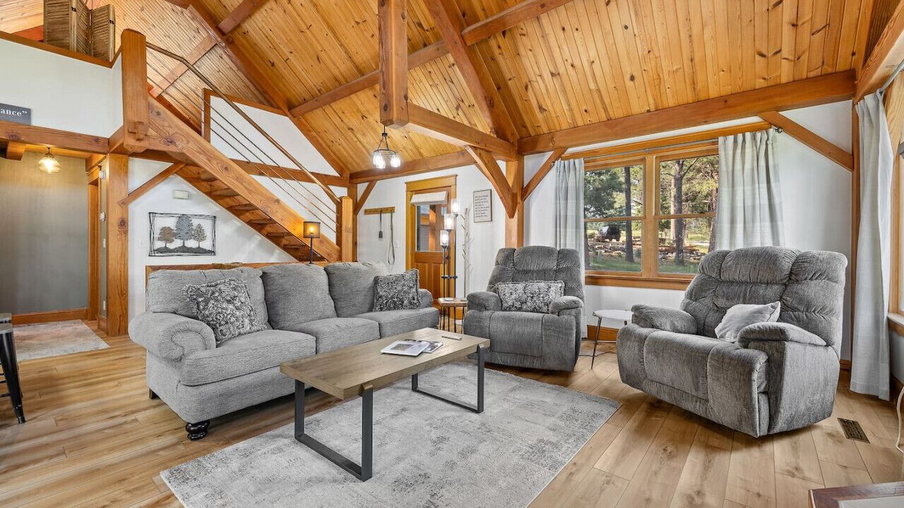 Photo of Bedroom in Rimrock