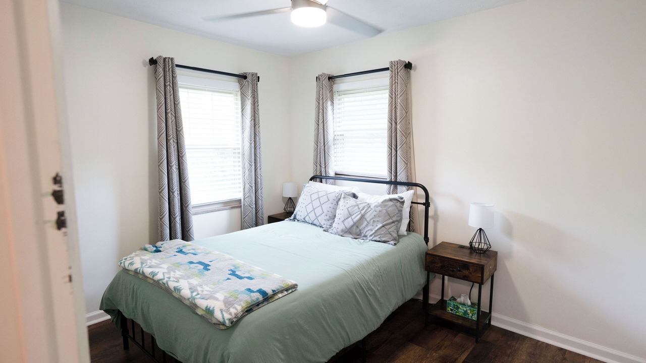 Photo of Bedroom in Grove City