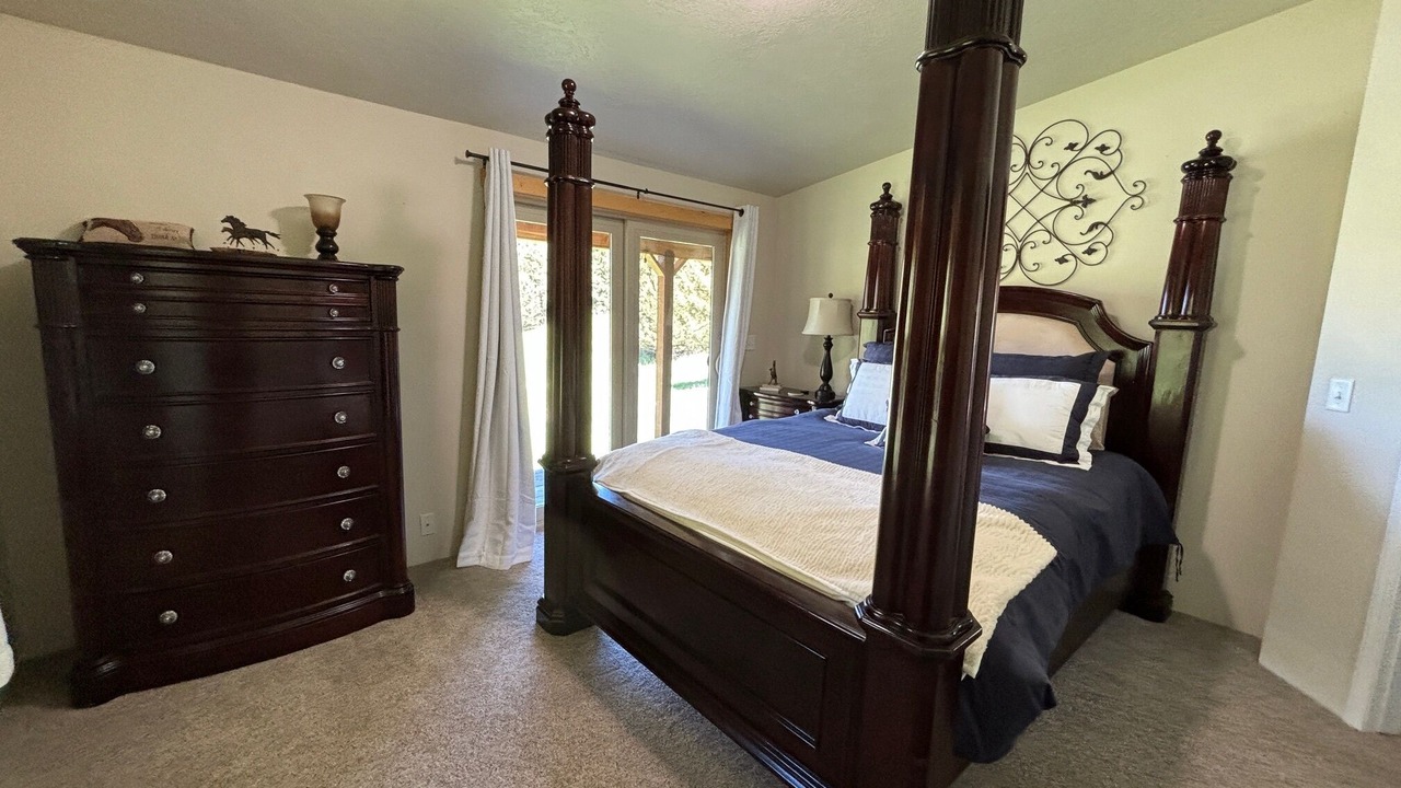 Photo of Bedroom in Livingston