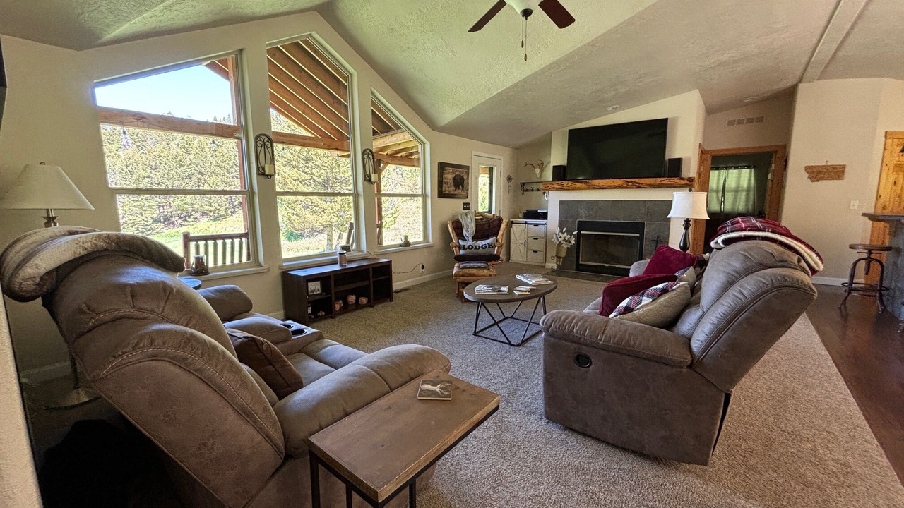 Photo of Livingroom in Livingston