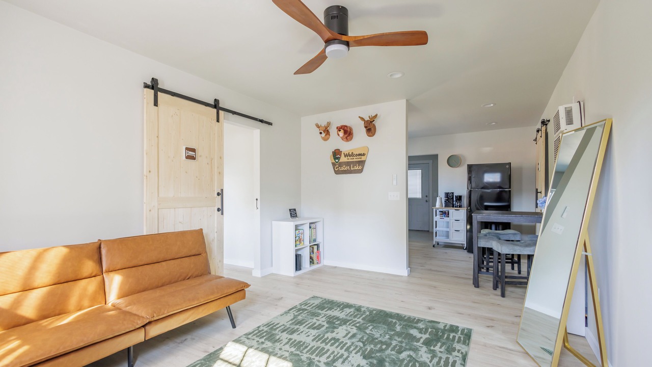 Photo of Livingroom in Downtown Klamath Falls