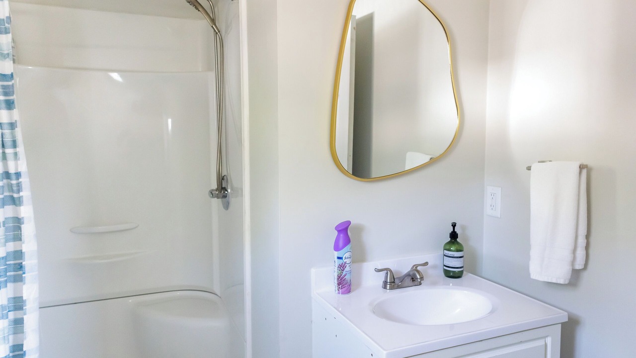 Photo of Bathroom in Downtown Klamath Falls