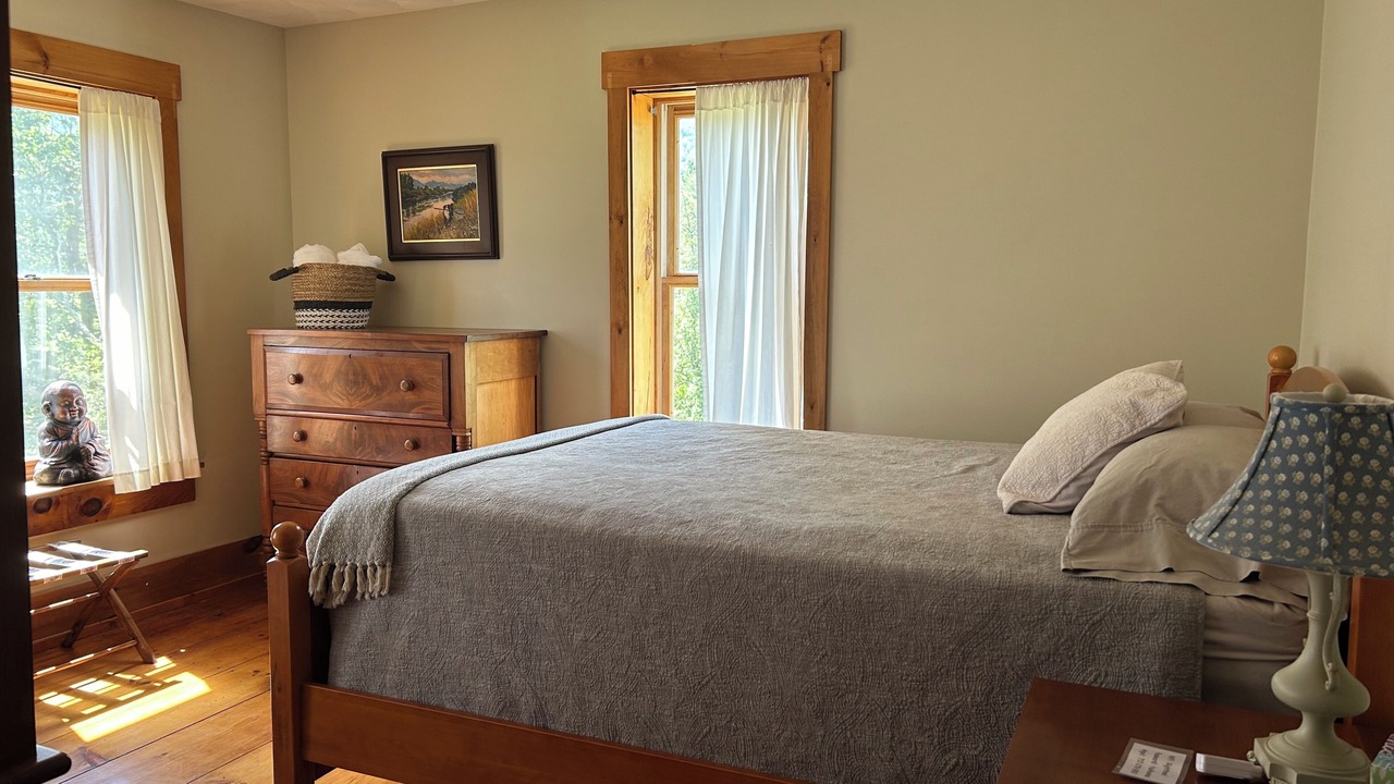 Photo of Bedroom in Coburn