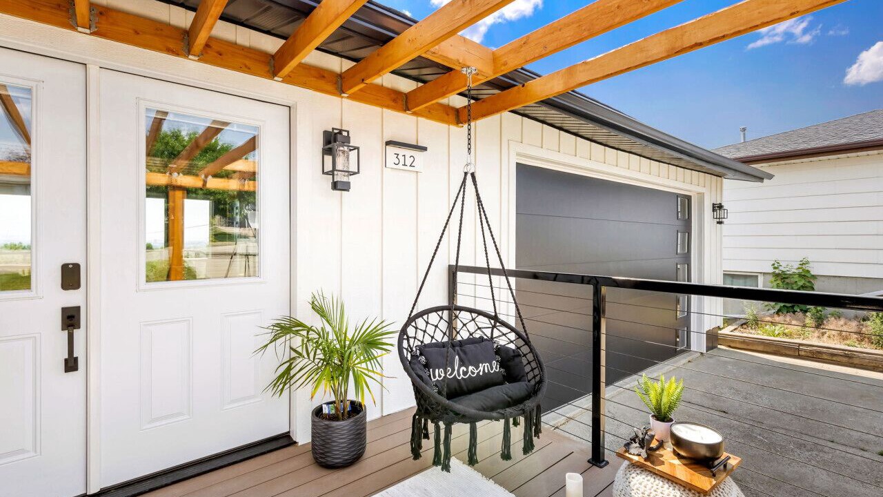 Photo of Patio Balcony in Great Falls