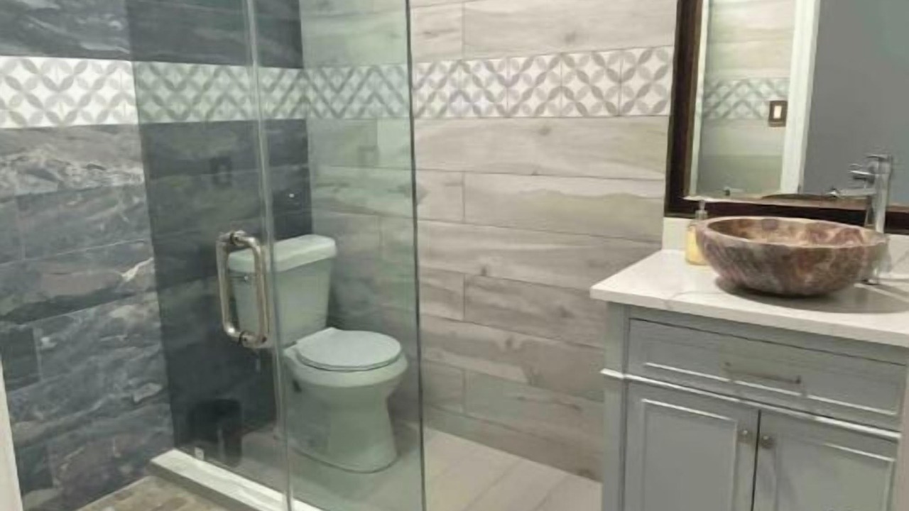 Photo of Bathroom in George Bush Park/Eldridge