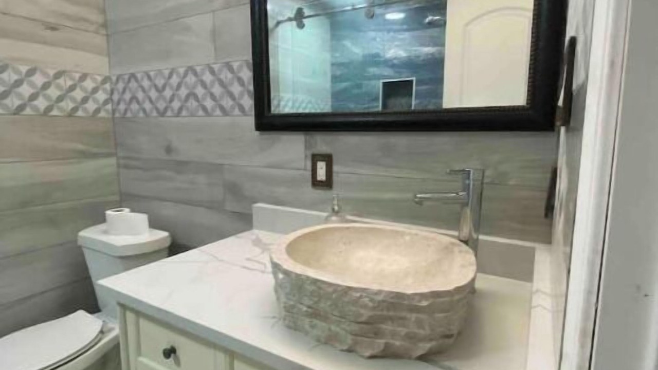 Photo of Bathroom in George Bush Park/Eldridge