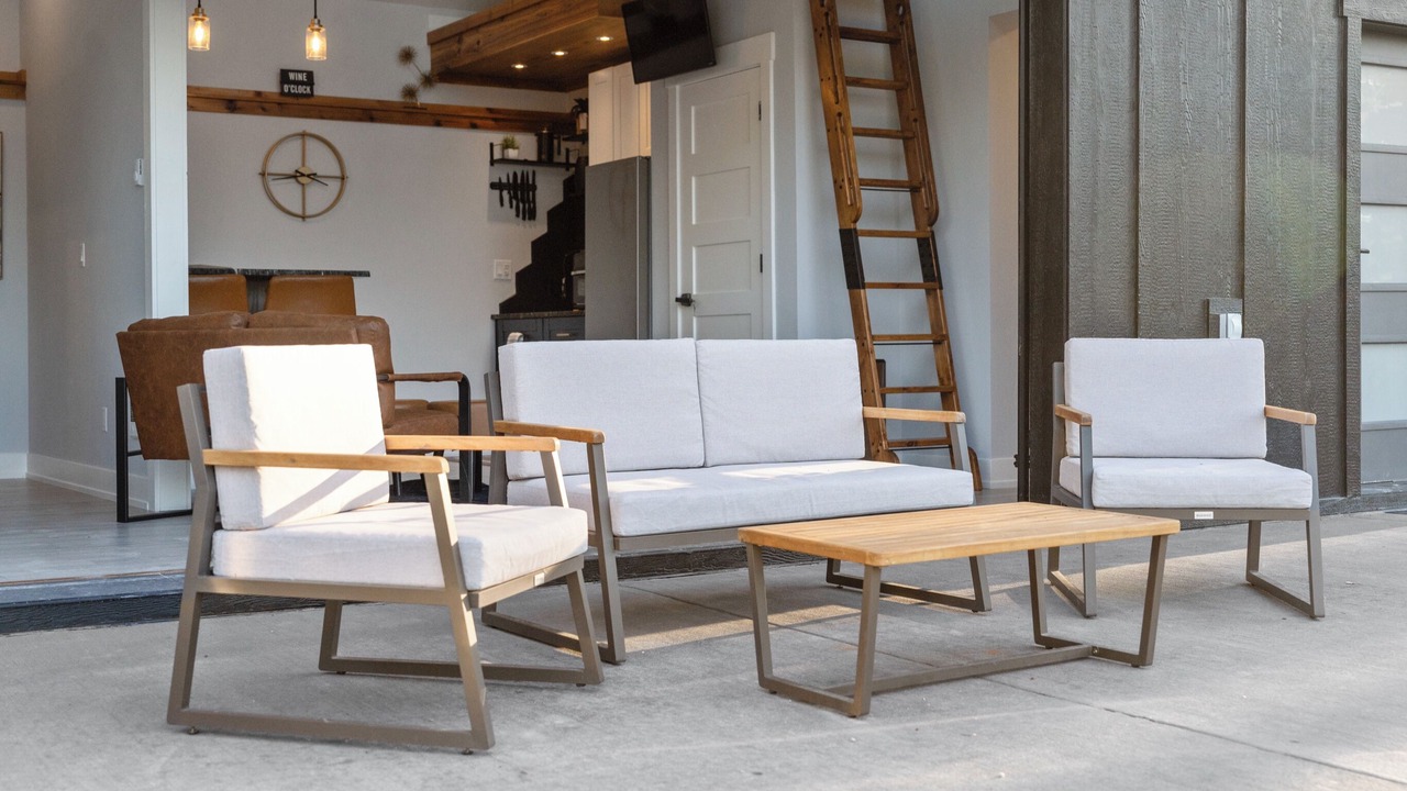 Photo of Patio Balcony in Lakeside