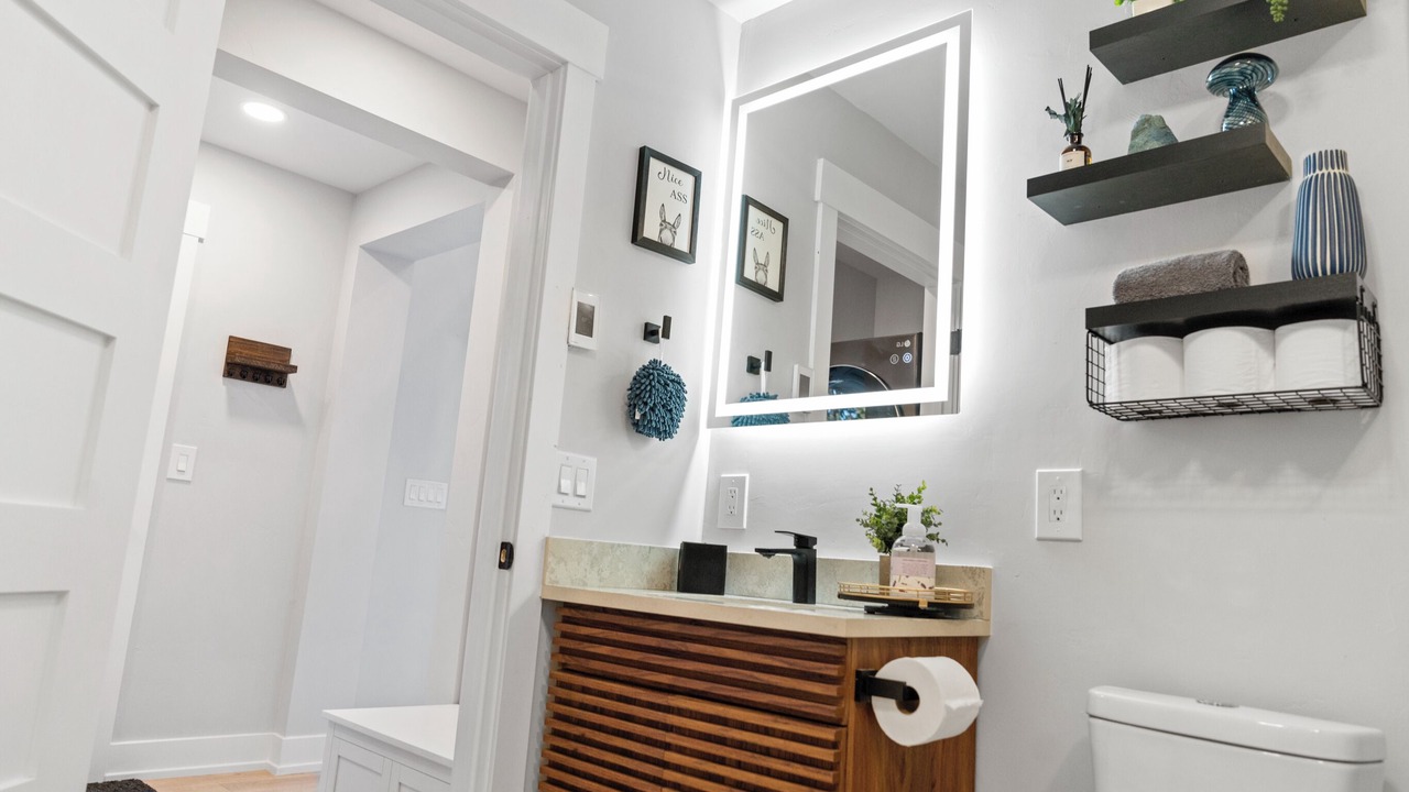 Photo of Bathroom in Lakeside