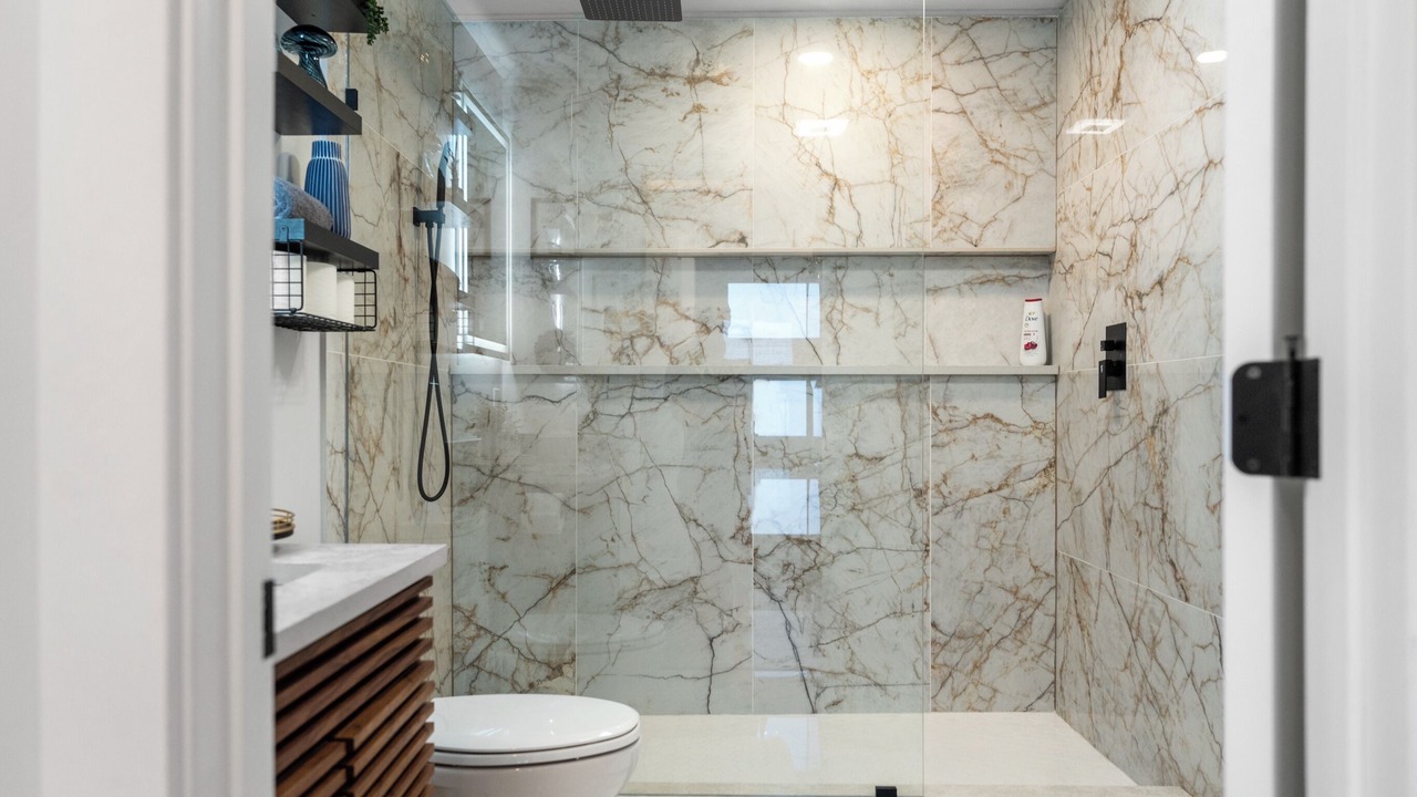 Photo of Bathroom in Lakeside