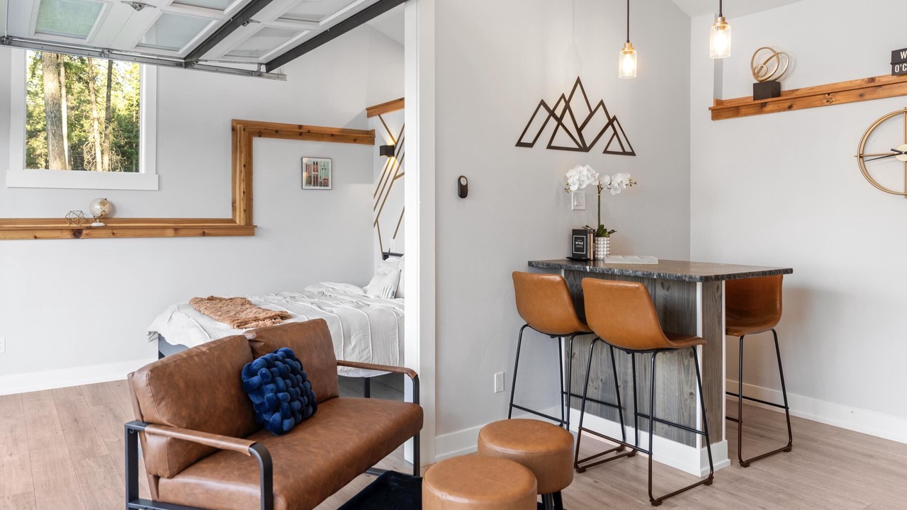Photo of Bedroom in Lakeside