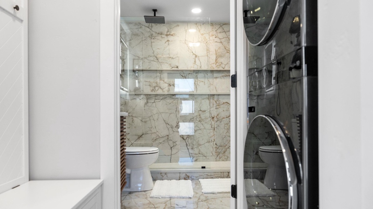 Photo of Bathroom in Lakeside