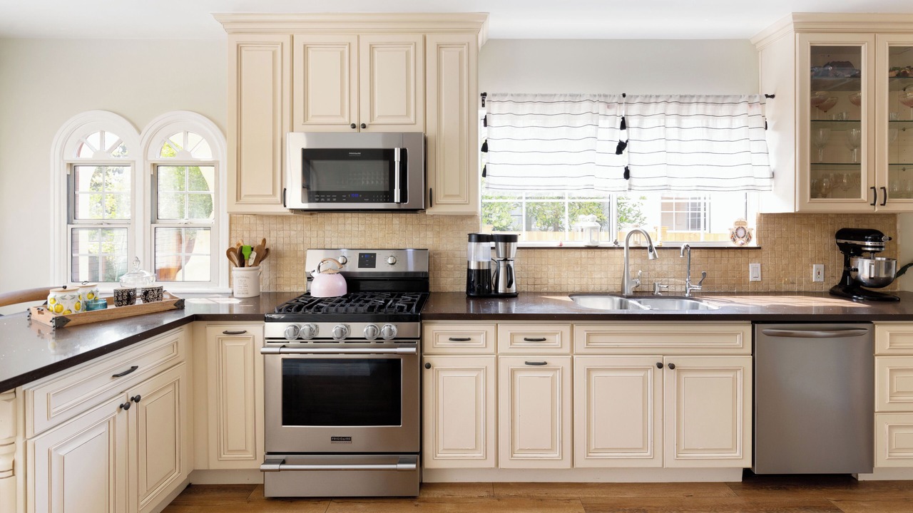 Photo of Kitchen in Rossmoyne