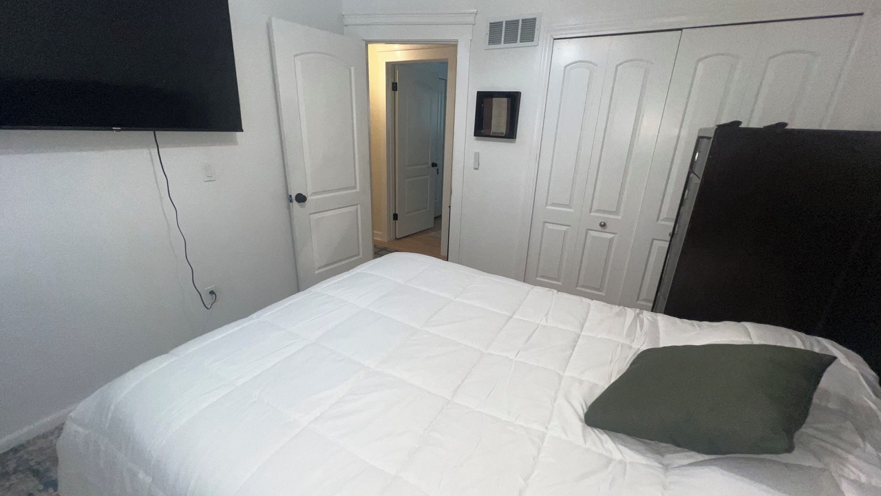 Photo of Bedroom in Berkley
