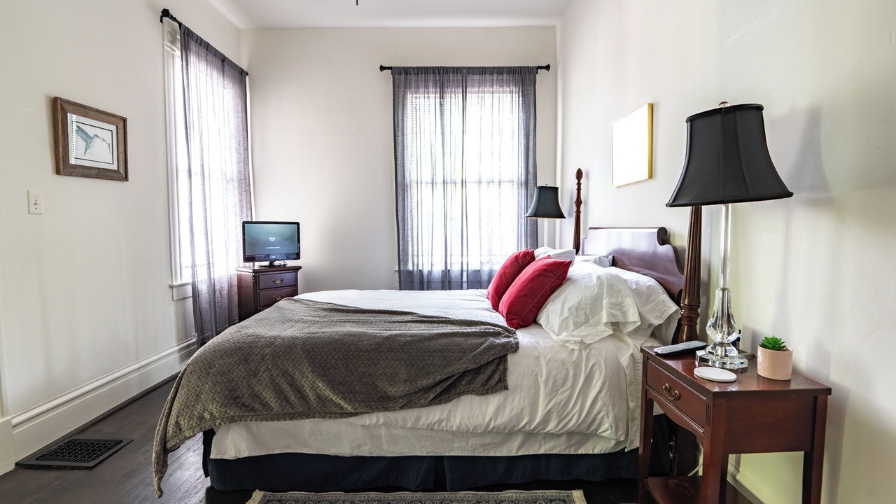 Photo of Bedroom in Five Points South