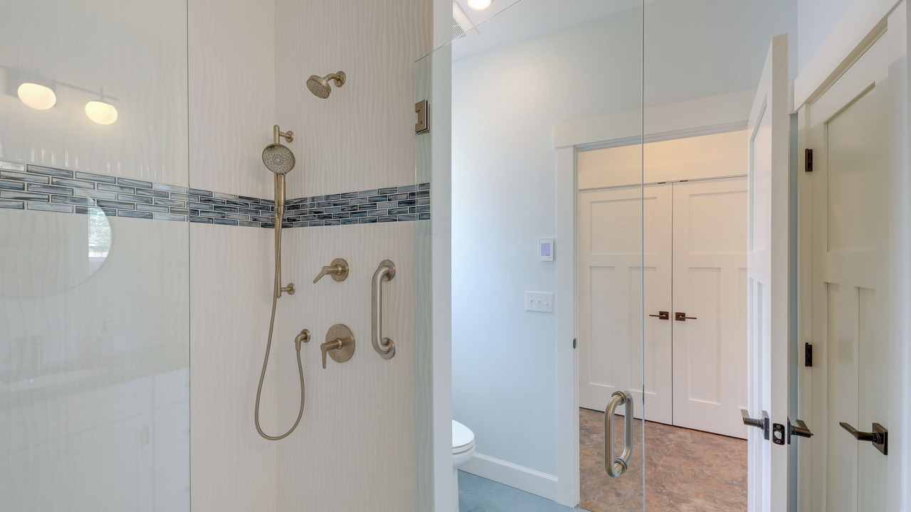 Photo of Bathroom in Rose Park