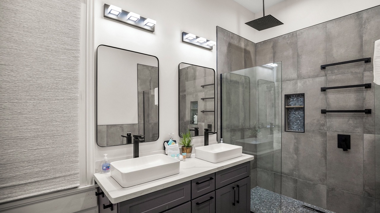 Photo of Bathroom in Galveston