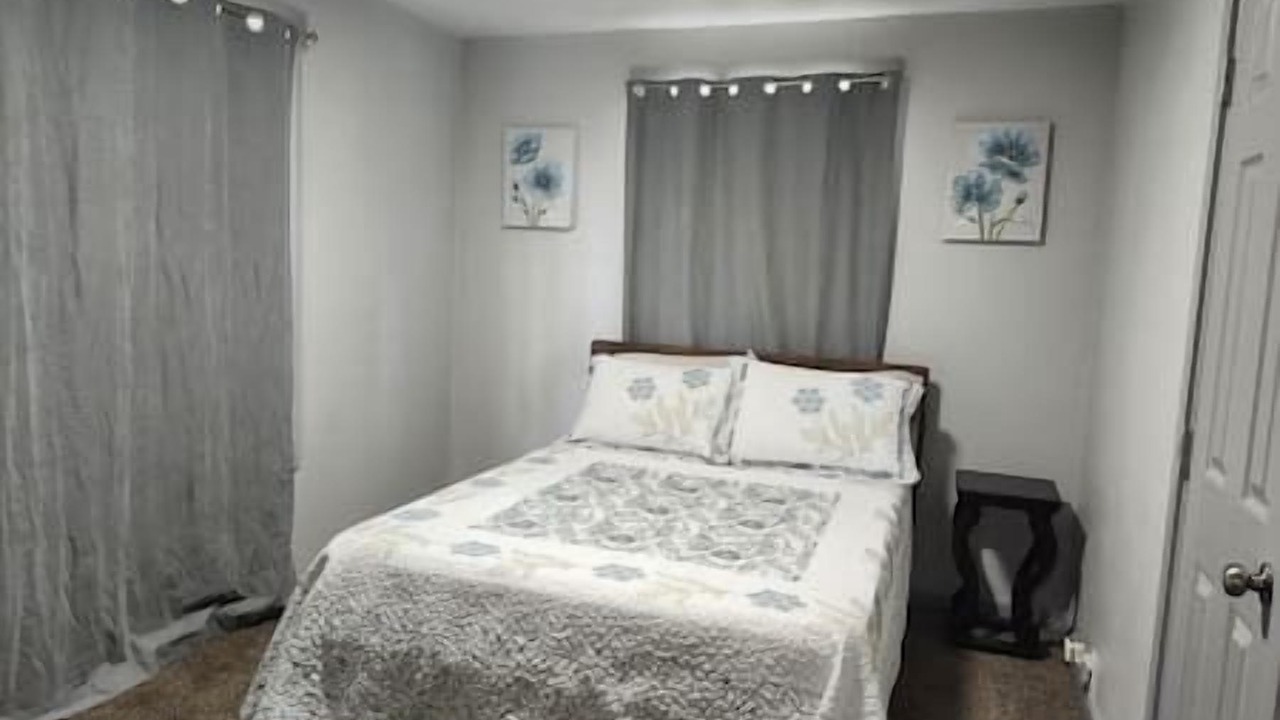 Photo of Bedroom in East Central