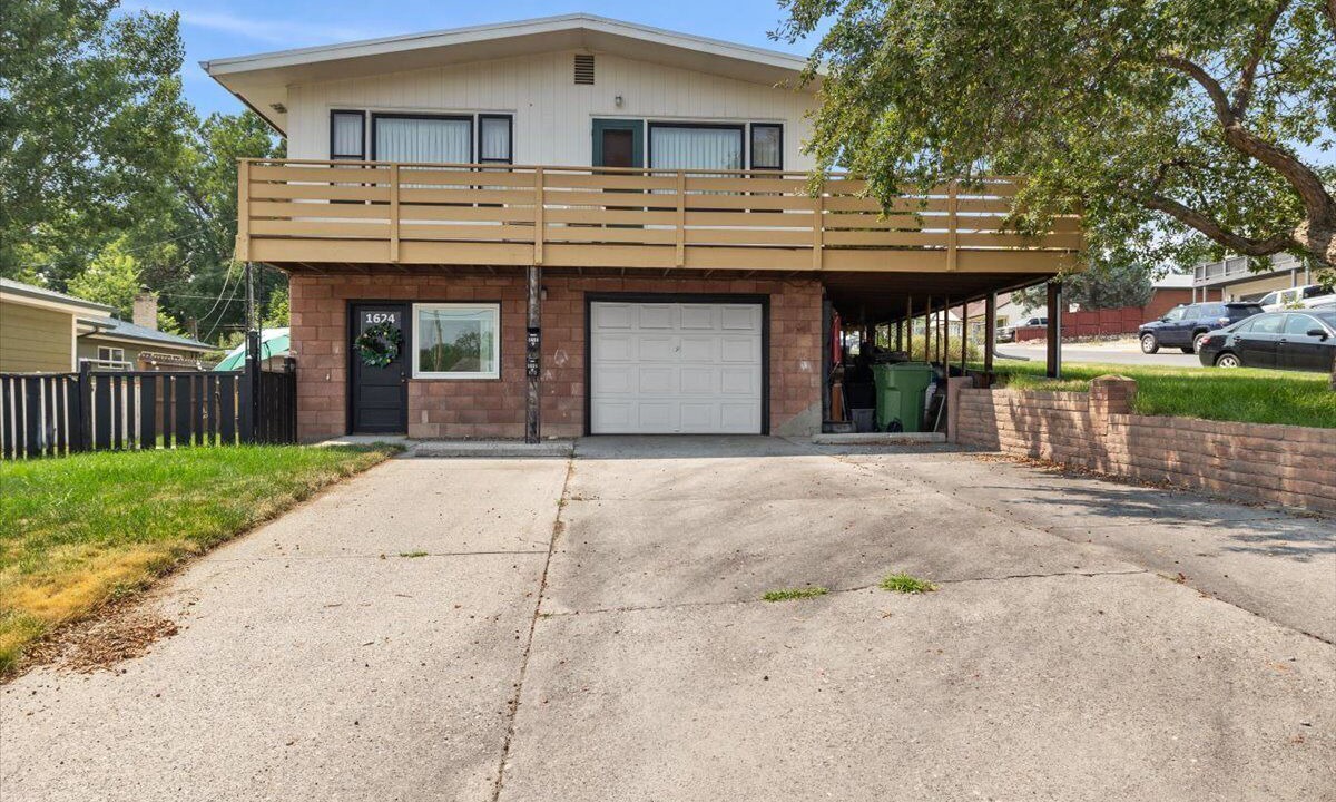 Photo of Outdoor in Central - Terry