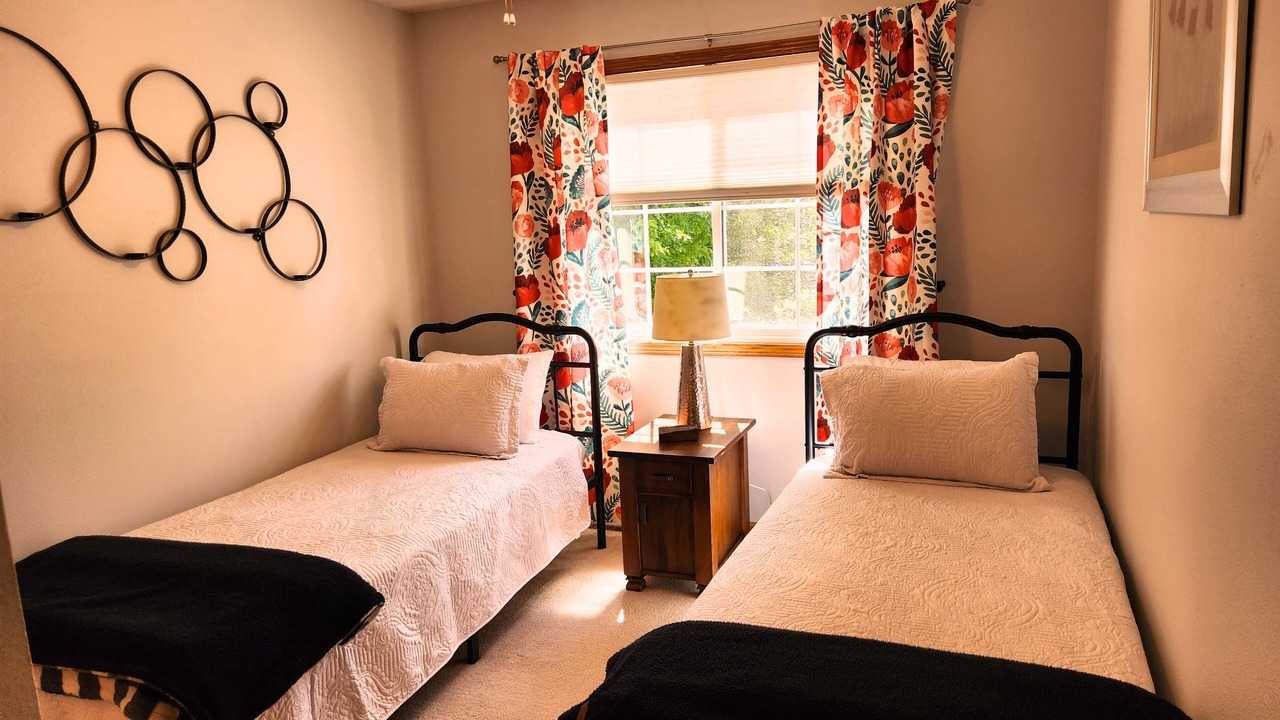 Photo of Bedroom in Clive