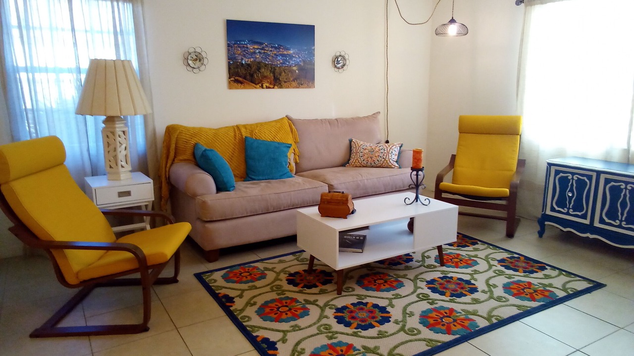 Photo of Livingroom in Alhambra Villas