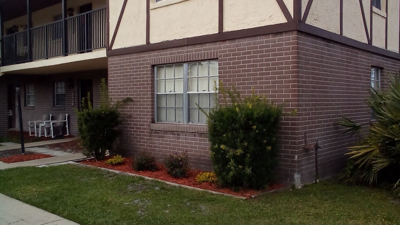 Photo of Outdoor in Alhambra Villas