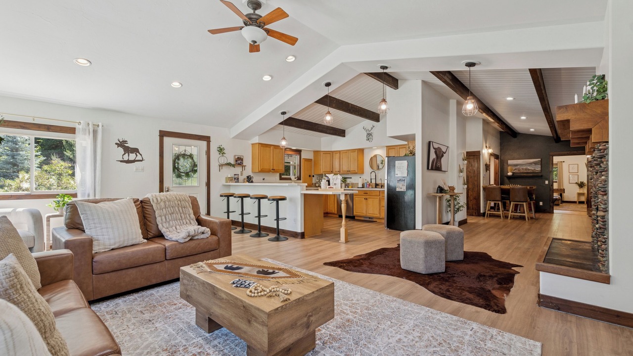 Photo of Livingroom in Lakeside