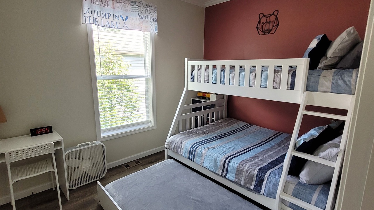 Photo of Bedroom in Lake Milton